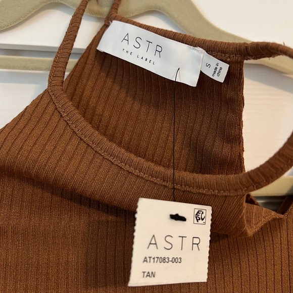 ASTR Brown long sleeve stretch ribbed body suit!π - Picture 2 of 4